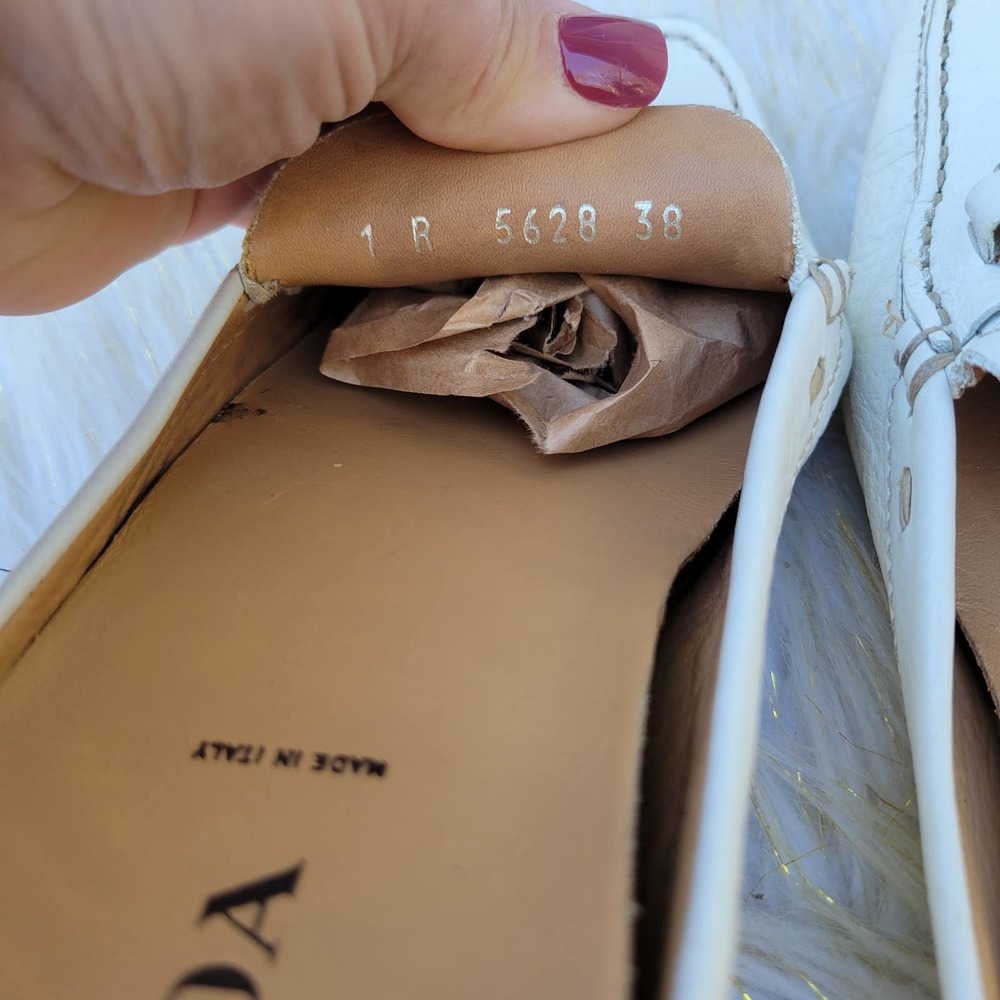 Authentic Prada White Leather Mule 38 - Picture 9 of 11